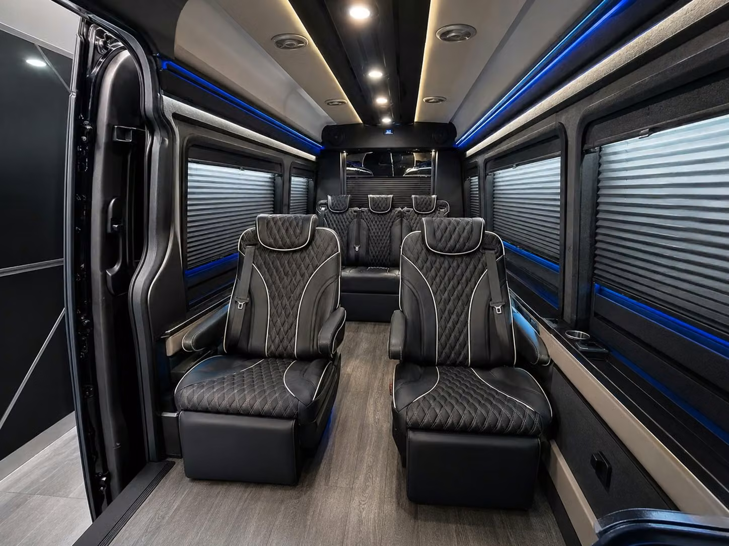 charterbuscolumbiamo com makes university of missouri group airport transportation easy